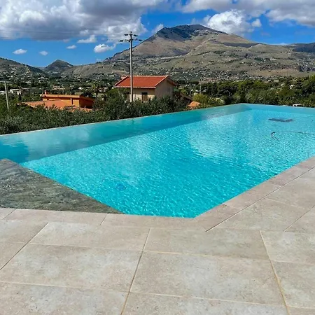 Ferienhaus Mediterranean With Panoramic Infinity Pool