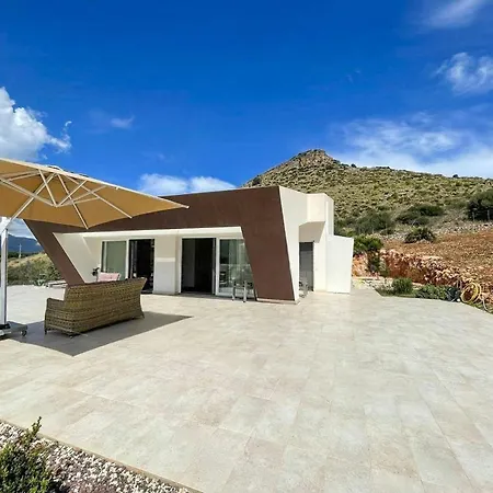 Mediterranean With Panoramic Infinity Pool Casa vacanze Castellammare del Golfo